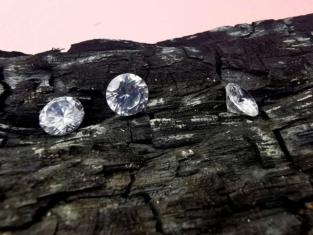 lab grown diamonds low carbon