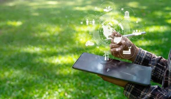 The Role of Digital Media in Promoting Renewable Energy Awareness